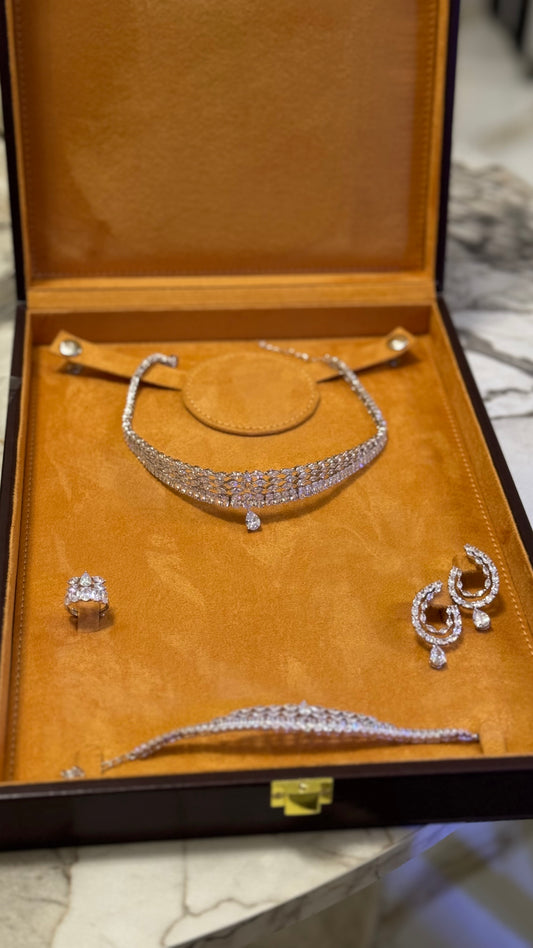 Royal set