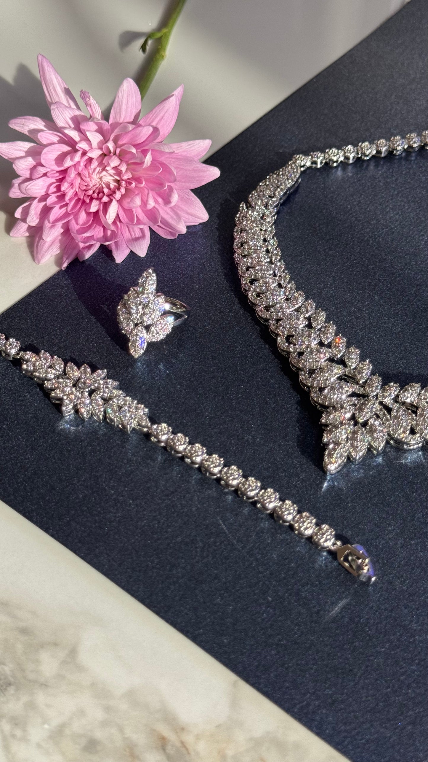 Gloria wedding set