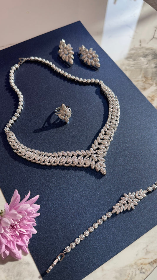 Gloria wedding set